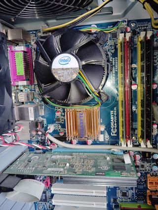 Torre de ordenador visa MILENIUM