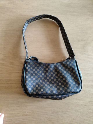 Bolso pequeño sin marca