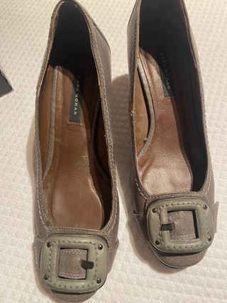 Zara Zapatos tacon gris