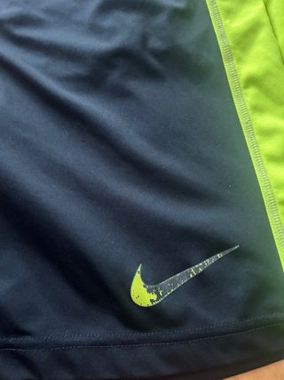 Pantalon deporte Nike talla M grande