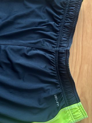 Pantalon deporte Nike talla M grande