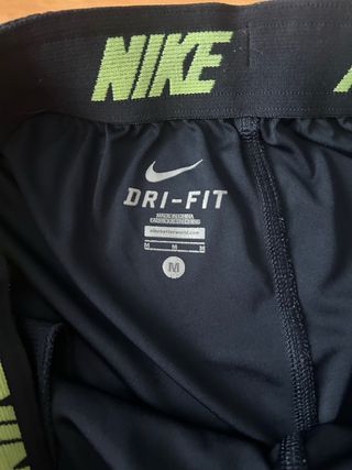 Pantalon deporte Nike talla M grande