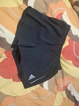 Pantalon corto running hombre con bolsillo.