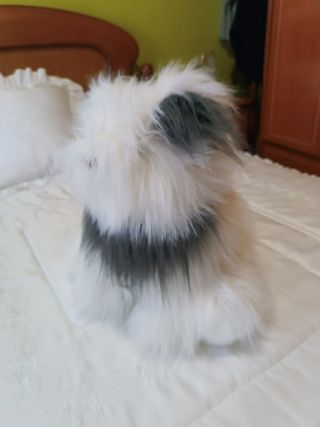 Peluche perro peludo