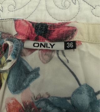 Mono flores de verano