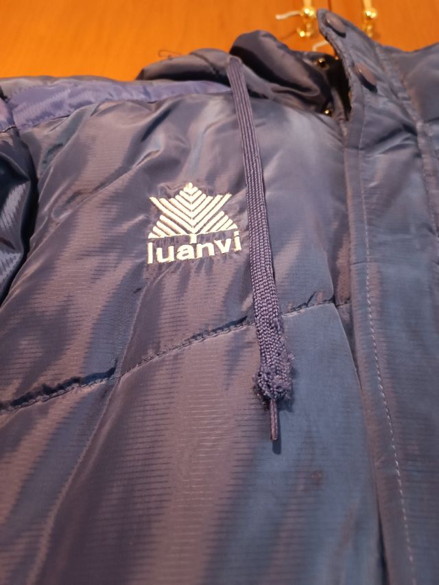 Abrigo  de voleibol del club Leganés.