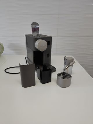 Cafetera Delongi Latissima One