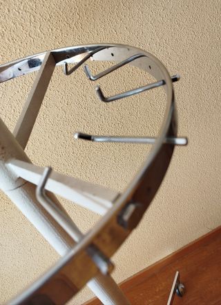 Perchero redondo con ruedas  Sólo venta en persona