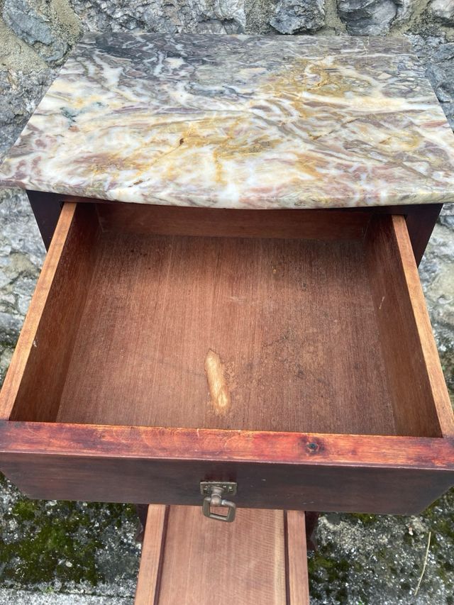 Mesita noche antigua