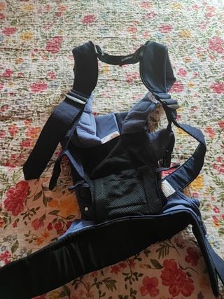 Mochila portabebe Babybjorn one.