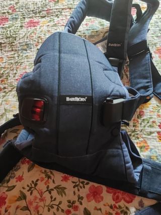 Mochila portabebe Babybjorn one.