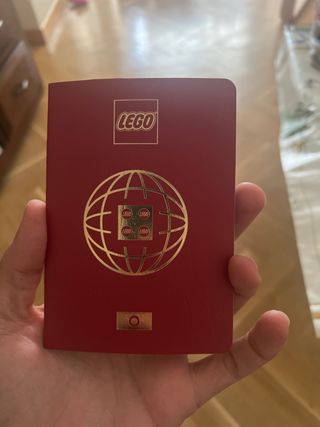 Pasaporte lego con 3 sellos