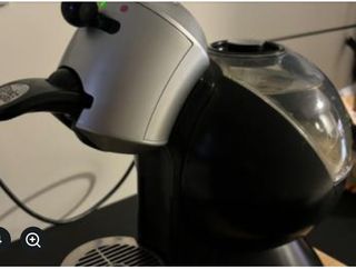 Cafetera Dolce gusto semiautomática