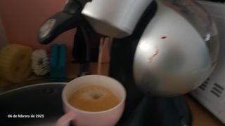 Cafetera Dolce gusto semiautomática