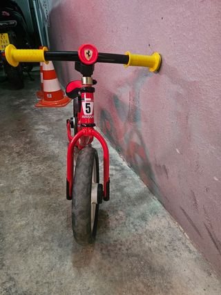 Bicicleta iniciación sin pedales