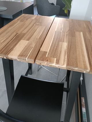Conjunto mesa alta a estrenar con taburetes Ikea
