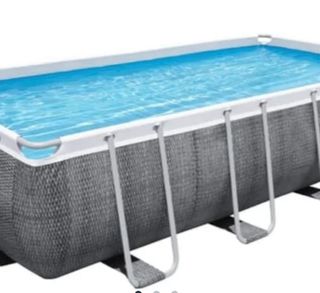 Bomba y complementos de piscina