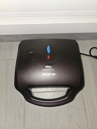 Máquina de brownies Taurus Brownie CO 700w
