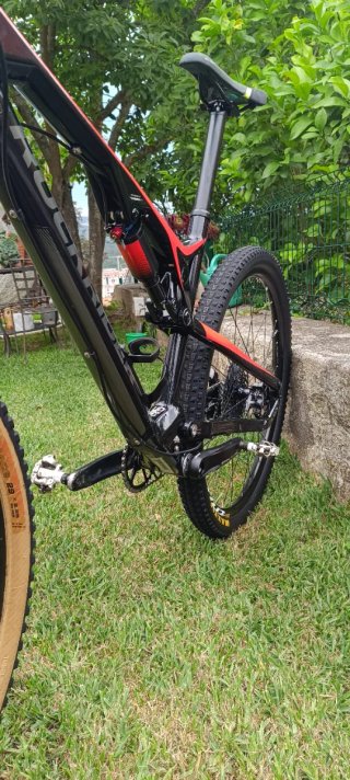 Bicicleta  de carbono en perfecto estado