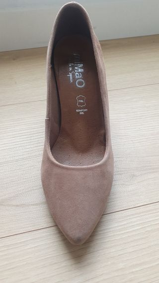 Zapatos salón marca Mimao solos puesto una vez