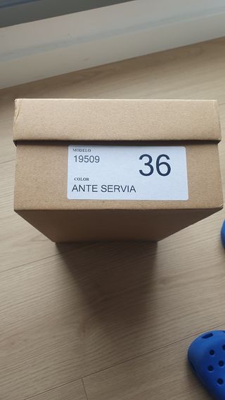 Zapatos salón marca Mimao solos puesto una vez