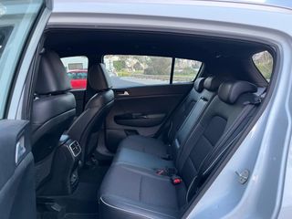 KIA Sportage GTLine Essential MHEV DCT -AUTOMÁTICO