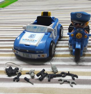 Coche y moto policía Pinypon action