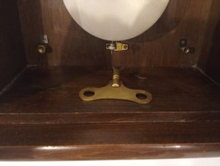 reloj de péndulo antiguo