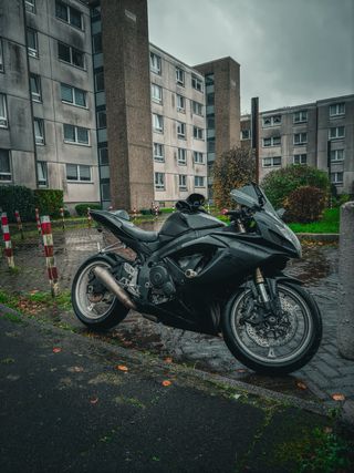 Suzuki Gsx600R K7 CON AVERIA