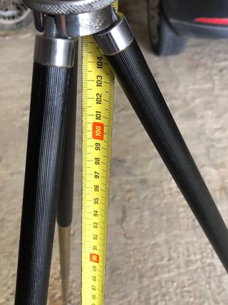 Trípode Antiguo de Laton