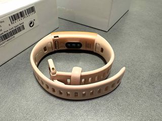Huawei Band 4 Pro. Rosa
