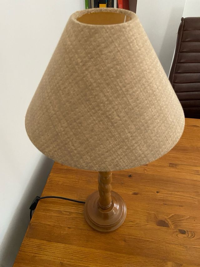 Lamparita rustica de madera