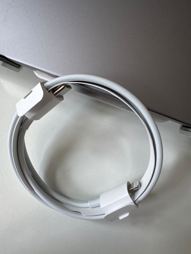 Cavo APPLE USB C to Lightning