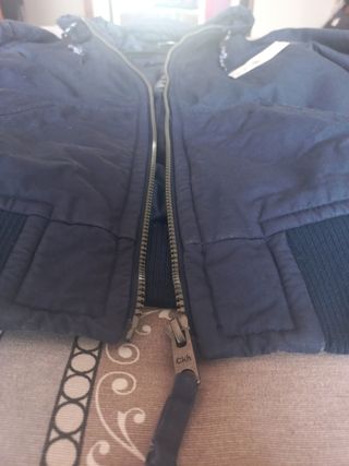 Chaqueta con etiqueta