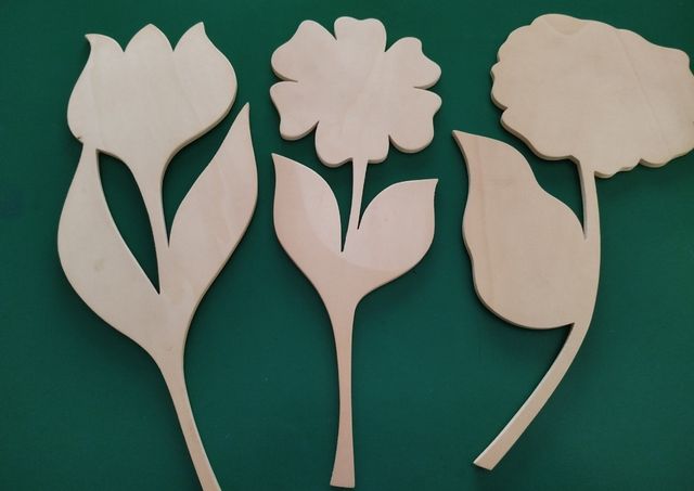 3 FLORES MADERA MANUALIDADES