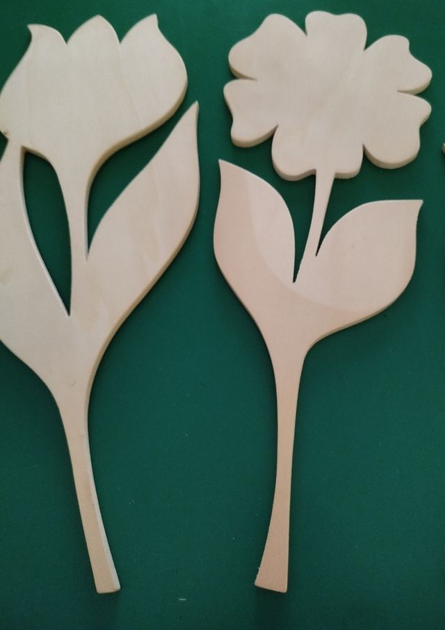 3 FLORES MADERA MANUALIDADES
