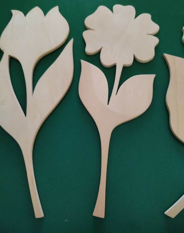 3 FLORES MADERA MANUALIDADES