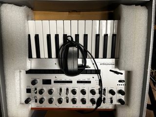 Sintetizador teclado Korg Monologue