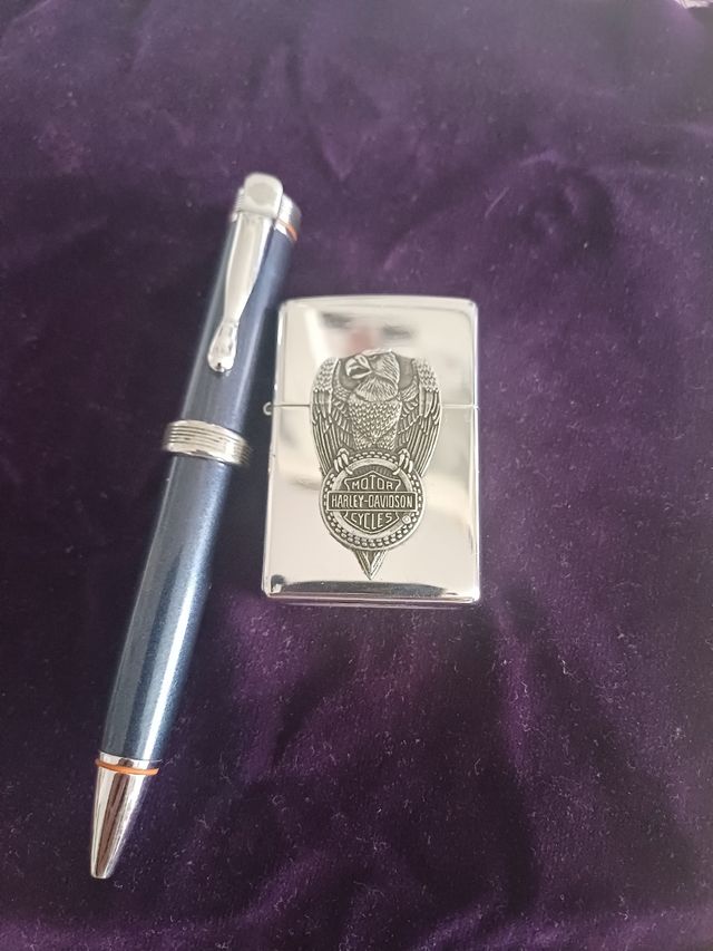 Zippo y bolígrafo Harley-Davidson