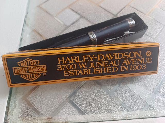 Zippo y bolígrafo Harley-Davidson