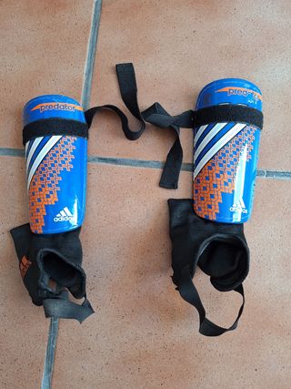Espinilleras de futbol para niños 