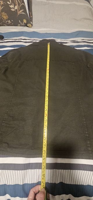 Cazadora entretiempo estilo militar