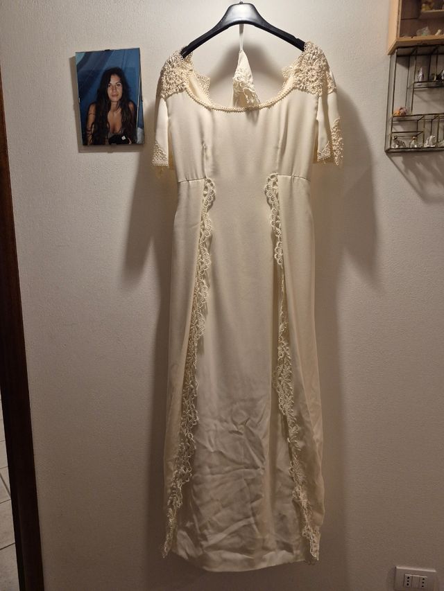 Abito da sposa color avorio