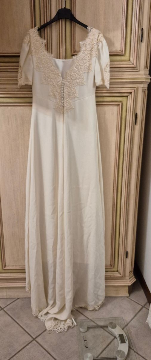 Abito da sposa color avorio