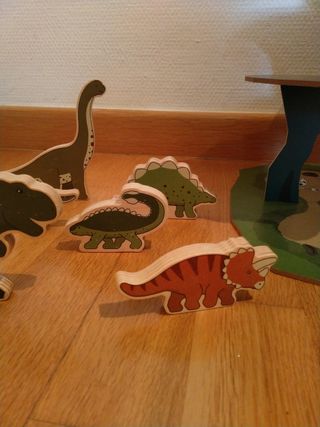 Volcán madera dinosaurio