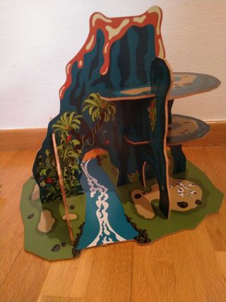 Volcán madera dinosaurio