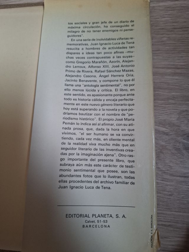 Mis amigos muertos, de JUAN IGNACIO LUCA DE tena,
