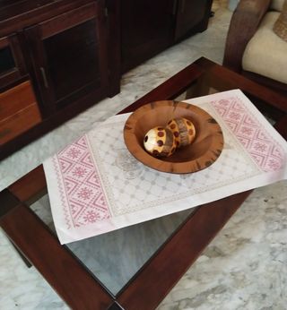 Centro de mesa de bolas y cuenco