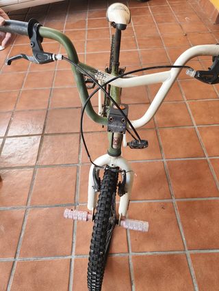 Bicicleta bmx MONTY verde caqui