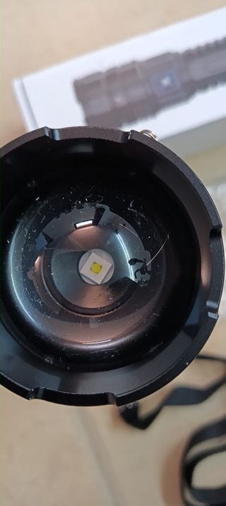 Linterna mucha potencia de luz y alcance